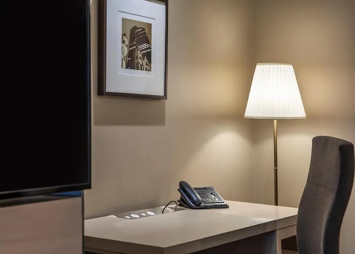 Classic  King Room Mobility accessible